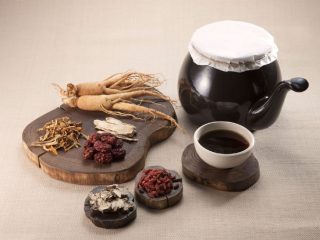 chữa bệnh á sừng ở tay