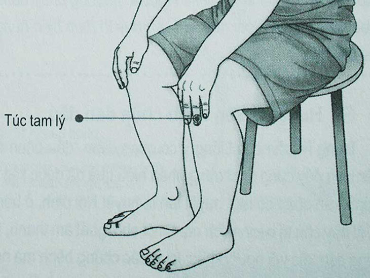 Huyệt túc tam lý là gì? Mẹo xác định vị trí và cách bấm chuẩn xác