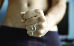 Xuất tinh ít có sao không? Cách điều trị tốt nhất hiện nay