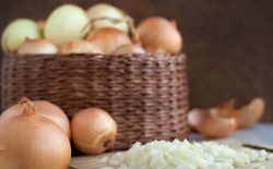 Chữa yếu sinh lý bằng hành tây