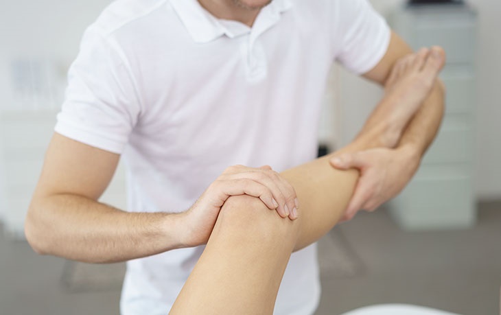 Bấm huyệt Độc Tỷ chữa đau nhức khớp gối