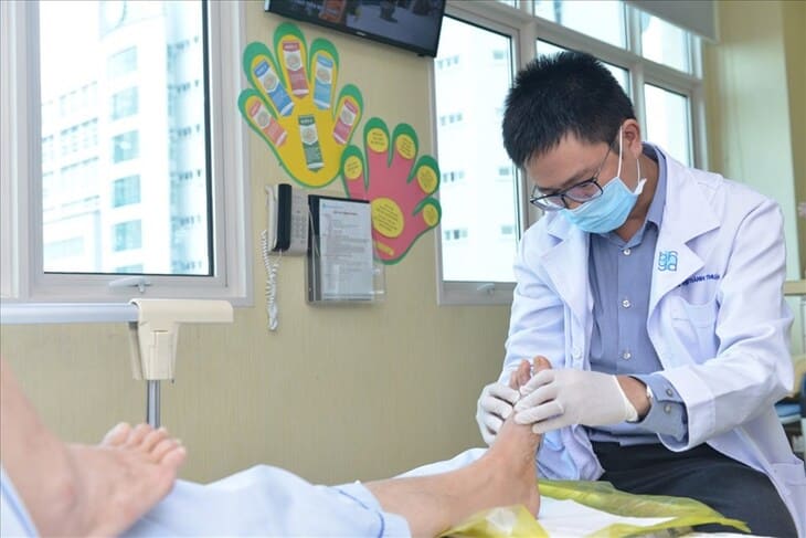 Huyệt Bát Phong nằm ở đâu và có tác dụng chữa bệnh gì?