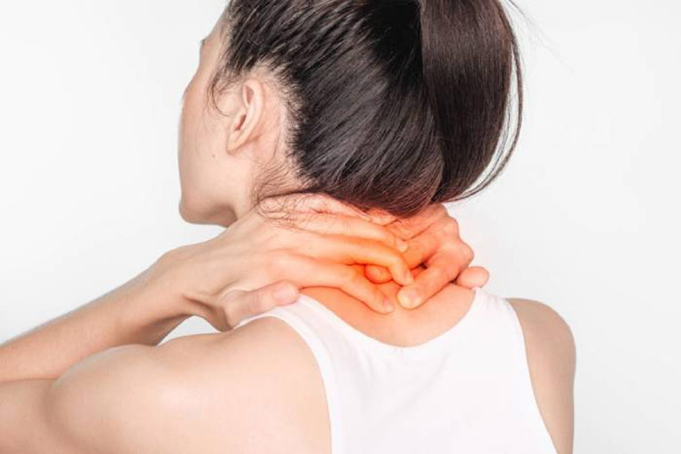 Tình trạng đau mỏi vai gáy cổ ngày càng phổ biến ở người trẻ