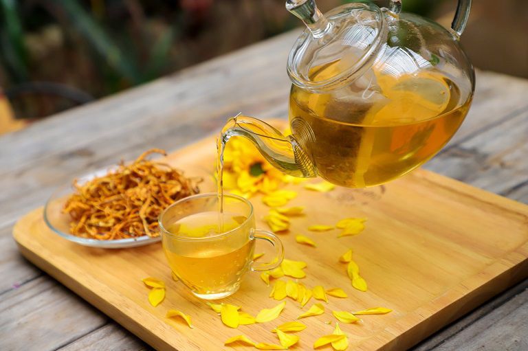Trà Đông trùng hạ thảo được ví như “thần dược” detox tâm hồn